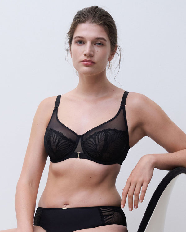 Legend Very Covering UW Bra in Black made for the curvier woman with a big bust full front view