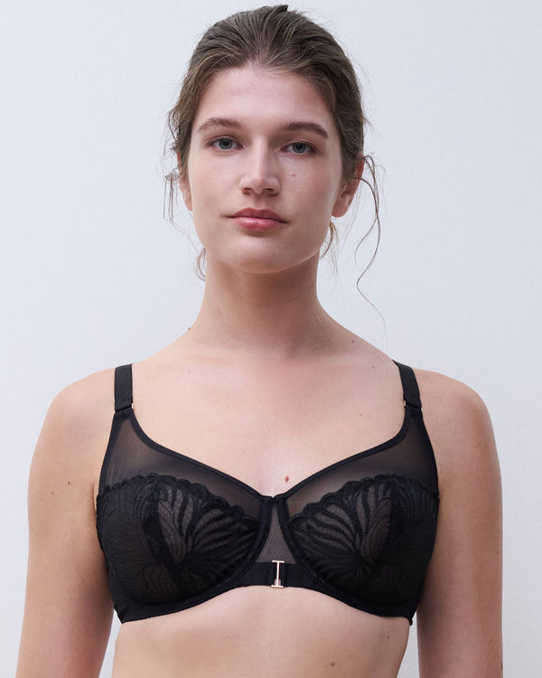 Legend Very Covering UW Bra in Black made for the curvier woman with a big bust front view