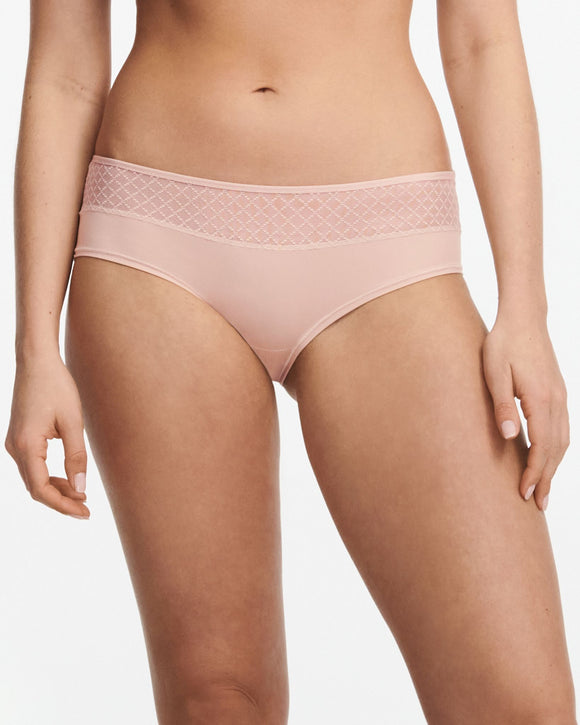 Chantelle Norah Chic Covering Shorty in Soft Pink made for the curvier woman front view